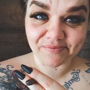 Meet your Posher, Aline